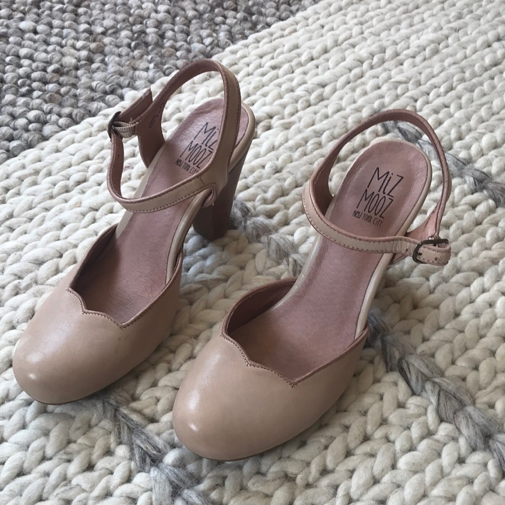 Tan miz-mooz heels